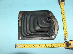 Ford Pass Car 1970-77 transmisión de 4 velocidades palanca de cambios superior bota antipolvo fabricante de equipos originales - Imagen 1 de 16
