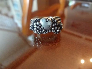 #41-VINTAGE STERLING SILVER FRUIT RING-SIZE-10 1/2--VERY OLD AND NICE DETAIL-- - Picture 1 of 12