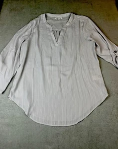 Maurices Shirt Damen klein grau Polyester 3/4 Arm Rollriegel V-Ausschnitt minimalistisch - Bild 1 von 9