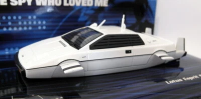MINICHAMPS 1/43 - 400 135270 JAMES BOND 007 - LOTUS ESPRIT S1 SUBMARINE - Image 1 of 3
