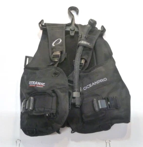 Oceanic ocean Pro LG Diving Vest Quicklock Release - Picture 1 of 8