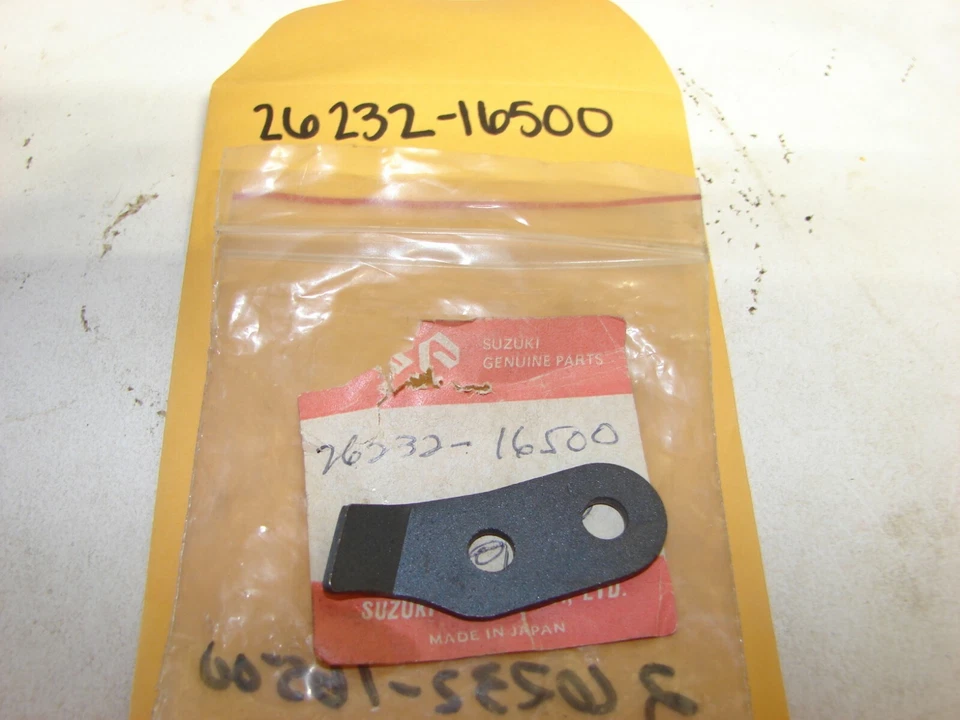 Nuevo de Lote Original Suzuki Kickstarter Guide 1971-1977 TM400 TS400 26232-16500 ENVÍO RÁPIDO Foto 1 de 1