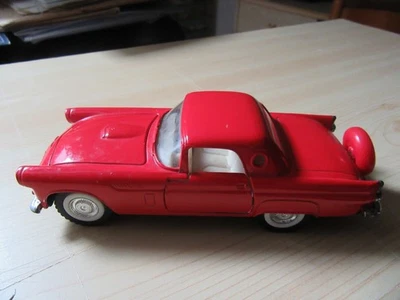 Modellismo statico - 1/32 - MAJORETTE - FORD THUNDERBIRD  56 - Immagine 1 di 4
