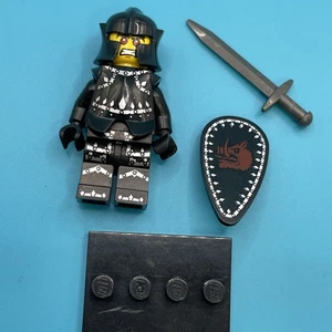 Lego Series 7 Evil Knight Minifigure 8831 - Picture 1 of 6