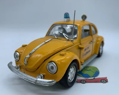 Polistil VW Maggiolone Lufthansa, automodello scala 1:24, vintage (3134) - Immagine 1 di 4