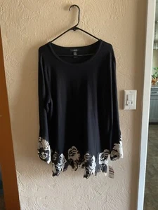 NWTS Alfani Black & Cream Embroidered Flowers W/Bell Sleeves Sweater Size XXL - Picture 1 of 7