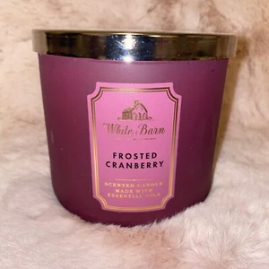 New Batha & Body Works 3 Wick Candle Frosted Cranberry - Picture 1 of 3