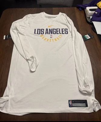 Nike NBA Los Angeles Lakers Jugador Emitido Práctica Blanca Manga Larga Camisa 2025 Foto 1 de 4