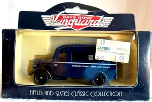 Lledo Vanguards Days Gone 1950 Bedford Ambulance Made in England - Picture 1 of 8