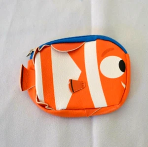 2020 Disney Pixar Finding Nemo Character Coin Pouch Loot Crate Excl. Ltd Series - Picture 1 of 6