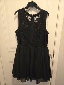 Women's deb Dress - Size 22 - Lined Black with Lacy around the Neck and Back - Picture 1 of 2
