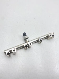 2011-2015 Kia Optima 2.4L Injector Fuel Rail OEM 35300-2G700 - Picture 1 of 12