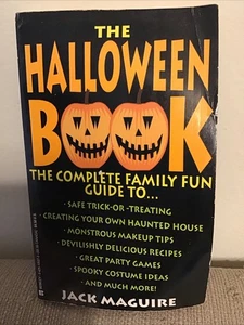 The Halloween Book Paperback Jack Maguire 1992 Berkley Books Collectible Fun - Picture 1 of 3