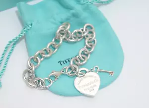 Bracciale Tiffany & Co. Argento e Metallo Rubedo Ritorno al Cuore Mini Chiave 7,5" - Foto 1 di 8