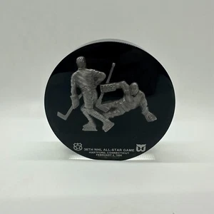38° fermacarte NHL All-Star Game, Hartford CT 4 febbraio 1986 Glass Puck  - Foto 1 di 2