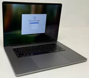 Apple MacBook Pro 2019 16" (i9-9980HK 2.40GHz - 16GB RAM - 1TB SSD - 5500M) - Picture 1 of 9