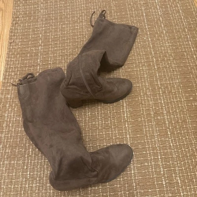 Top Moda Women's knee  High tan Heel Boots Size 9 - Image 1 of 4