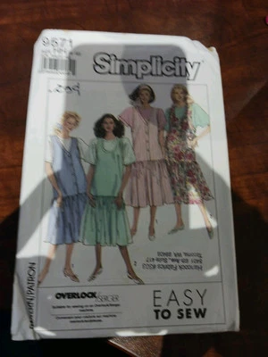 Vtg Simplicity Pattern 9571 Maternity Jumper with Tee Top Miss/Petite 6-12 Uncut - Image 1 of 2
