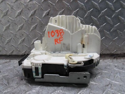 Dodge Grand Caravan 2013 pasajero derecho puerta delantera pestillo cerradura actuador Foto 1 de 4