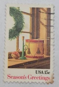 U.S. Postage ~ Season's Greetings/Wreath & Toys ~ 15¢ used/posted ~ c.1980 ~ 02 - Bild 1 von 6