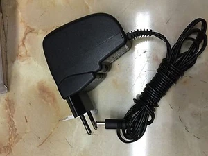 CHARGEUR ORIGINE T010WM0501  5V 2A - Imagen 1 de 1