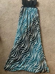 Womens Size Medium Maxi Dress - Picture 1 of 2