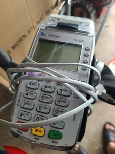 VeriFone M252 Kreditkartenautomat -VX520 mit Netzteil und Papierrolle - Bild 1 von 2