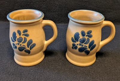 Pfaltzgraff Folk Art Stoneware 7-288 4.5" Barrel Mug Set of 2 USA Rare - Image 1 of 3