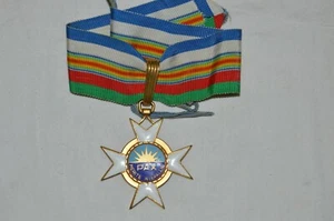 CROIX COMMANDEUR ORDRE DU MERITE INTERALLIE-MEDAILLE INTERALLIEE DE LA VICTOIRE - Bild 1 von 2