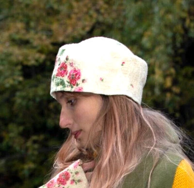 乌克兰毛毡羊毛帽子-ochipok白色带罂粟花民族风格制造 — 第 1/4 张图片