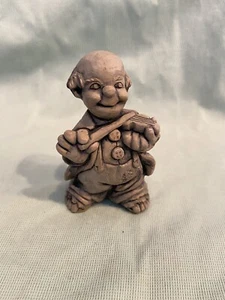 Mt St Helen’s Volcanic Ash Carved Sculpture 4” Playing Violin Super Cute - Picture 1 of 4