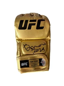 JON BONES JONES Signed Autographed UFC Gold Fight Glove PSA/DNA AUTO CHAMPION - Picture 1 of 1