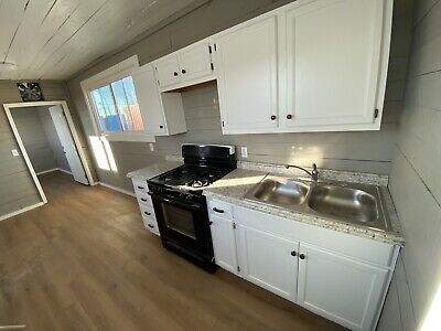 40’ Shipping Container Hunting Cabin, Lake House Or Online Weekend Rental • 38,000$