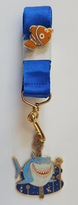 Disney Shopping Pin Shark Lanyard & Pin Set - Picture 1 of 2