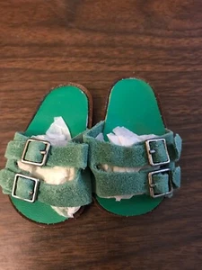 Neue markenlose 2,75 "grüne Puppe Sandale Schuh passt 18" Puppen - Bild 1 von 9