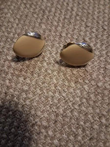 Vintage Avon Emaille goldfarbene Ohrclips - Bild 1 von 2