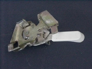 Conjunto de pestillo de puerta para lavavajillas GE WD13X10003 - Imagen 1 de 3