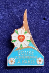 EGLISE LUTHERIENNE A PARIS (LUTHERIAN CHURCH IN PARIS) ENAMEL PIN BADGE - Picture 1 of 3