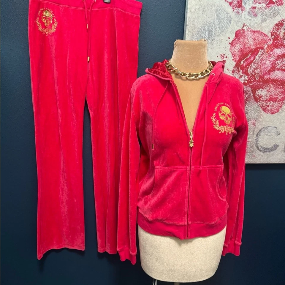 Chándal Christian Audigier Y2K Terciopelo Fucsia con Calavera Bordada XL Foto 1 de 4