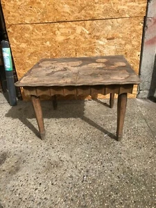TAVOLO DECO' CON GAMBA SFACCIETTATA - Foto 1 di 10
