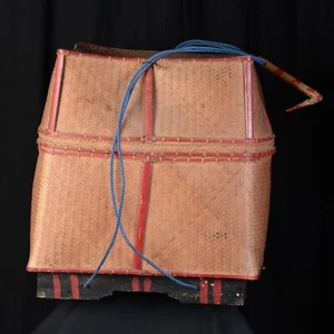Cesta Indonesia Maleta De Bali En Bambú Y Ratán Del Siglo XX - Imagen 1 de 8