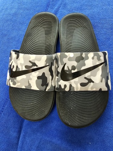 Nike Slides stampa mimetica