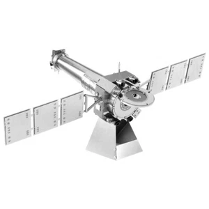 Fascinations Metal Earth Chandra X-Ray Observatory 3D Laser Cut Steel Model Kit - Picture 1 of 5