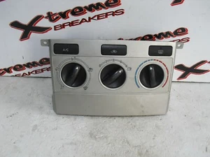 PANNEAU DE COMMANDE CHAUFFAGE TOYOTA COROLLA VERSO 2004-2009 - XBHC0053 - Photo 1/2