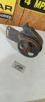 Bomba de dirección asistida Mopar Smallblock Plymouth Dodge Duster Dart Valiant Coronet  Foto 1 de 2