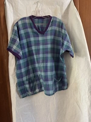 Handmade Women Plaid Scrub Top With Pockets Size Large  - Image 1 of 4