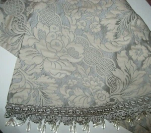 Cenefas Cascada (2) Gris Plateado Brocado Joyado Flecos Crosscill - Imagen 1 de 9