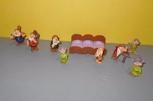 Disney Snow White Seven Dwarfs Princess 9 Piece PVC Figures w/ Dopey & Bed - Picture 1 of 1