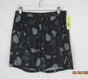 All in Motion Men's Unlined Run Shorts 7" Black Camo Size M - Picture 1 of 14