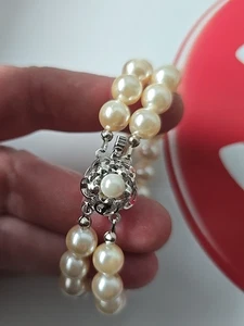 New Old Stock Vintage Faux Perlen versilbert Verschluss Armband 7" Handgelenk - Bild 1 von 4